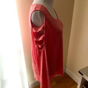 ✨✨Cold Shoulder Sweater!✨✨